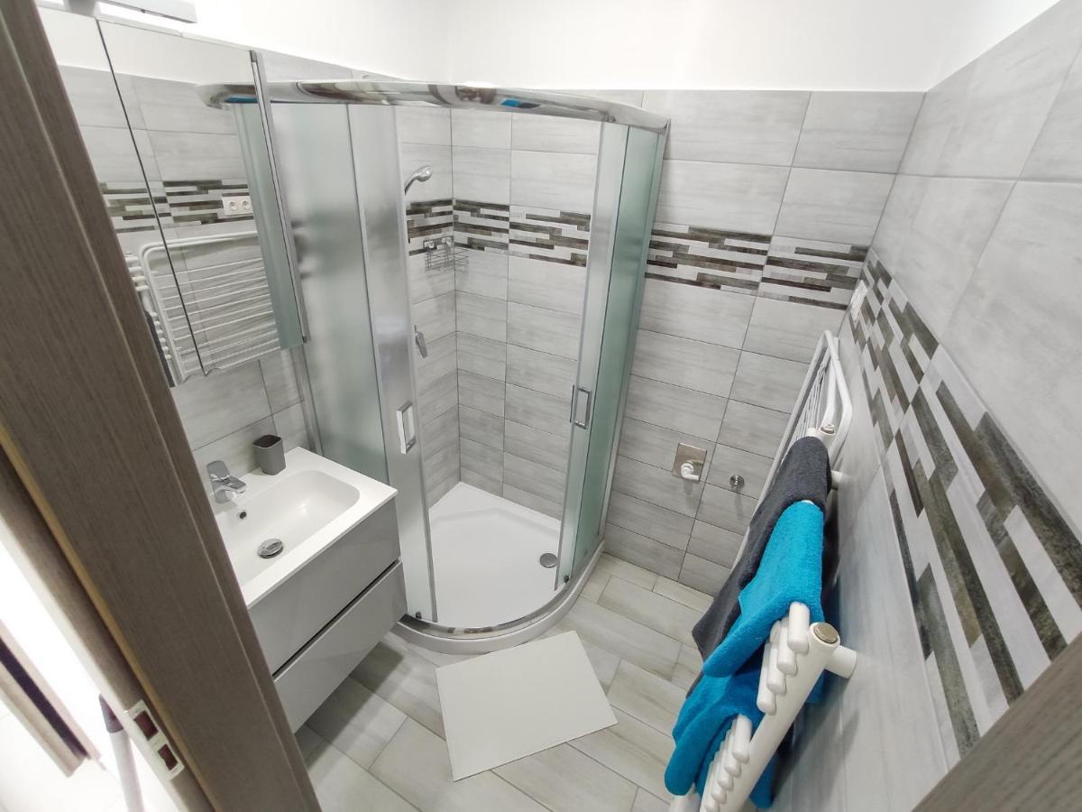 Trika Apartman Sárvár Eksteriør billede