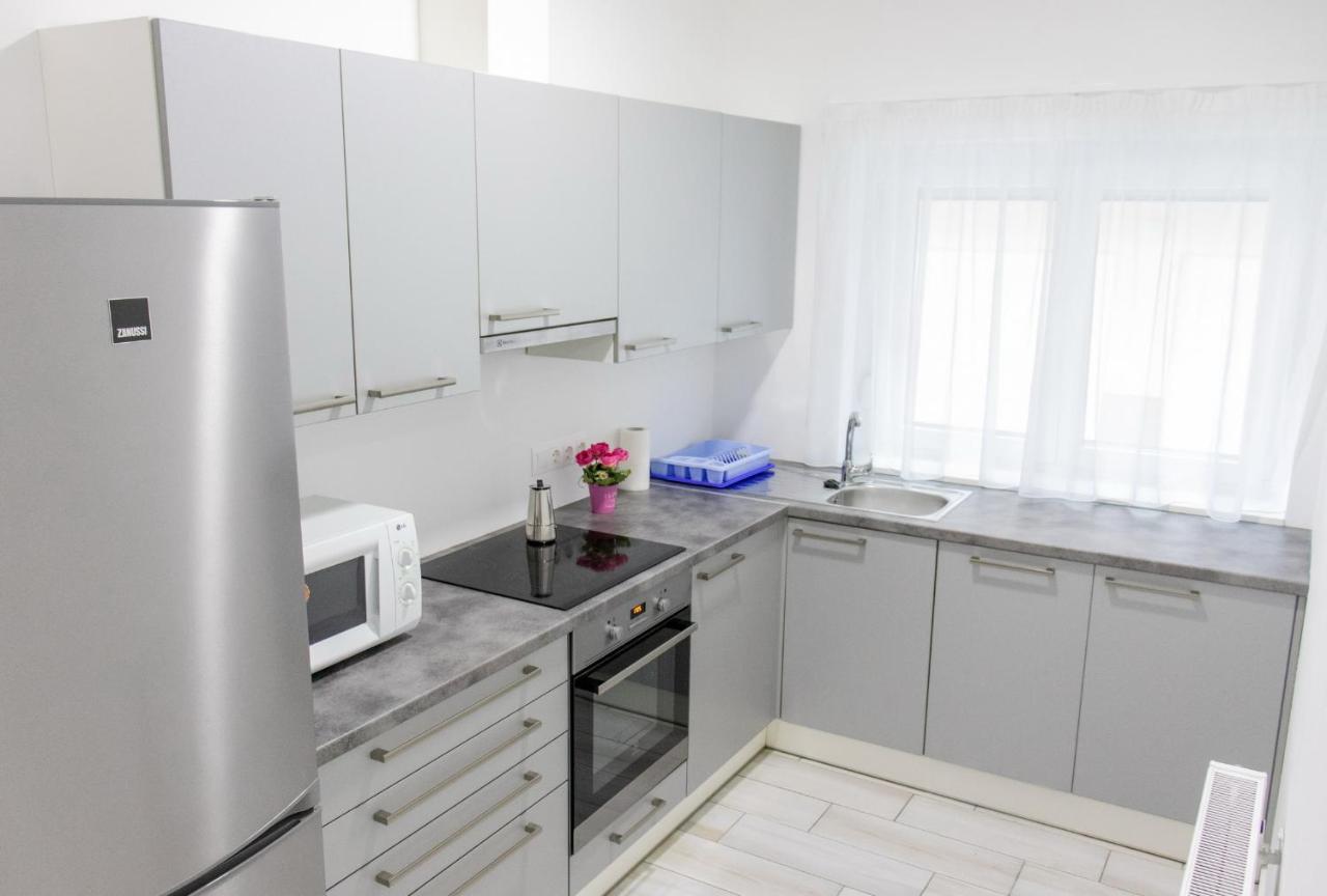 Trika Apartman Sárvár Eksteriør billede