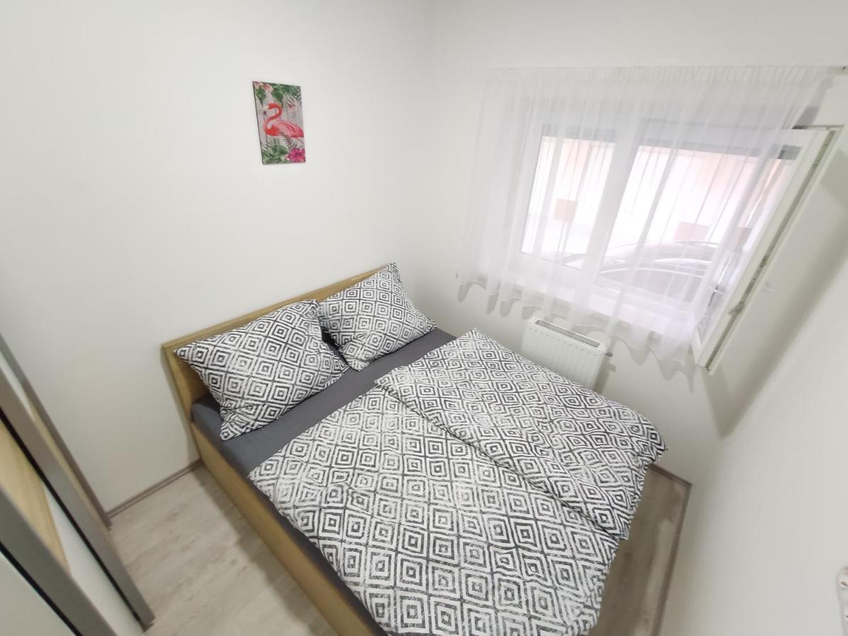 Trika Apartman Sárvár Eksteriør billede