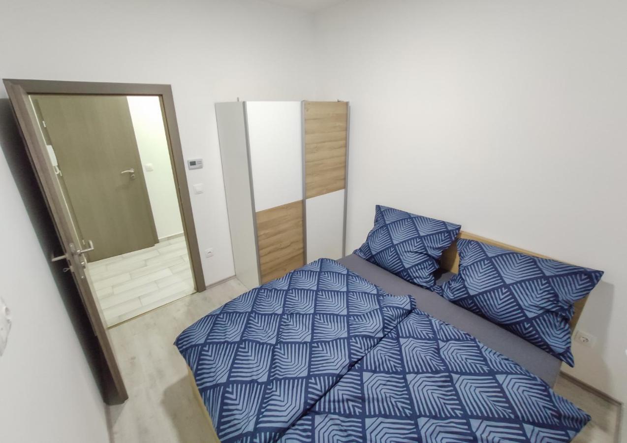 Trika Apartman Sárvár Eksteriør billede
