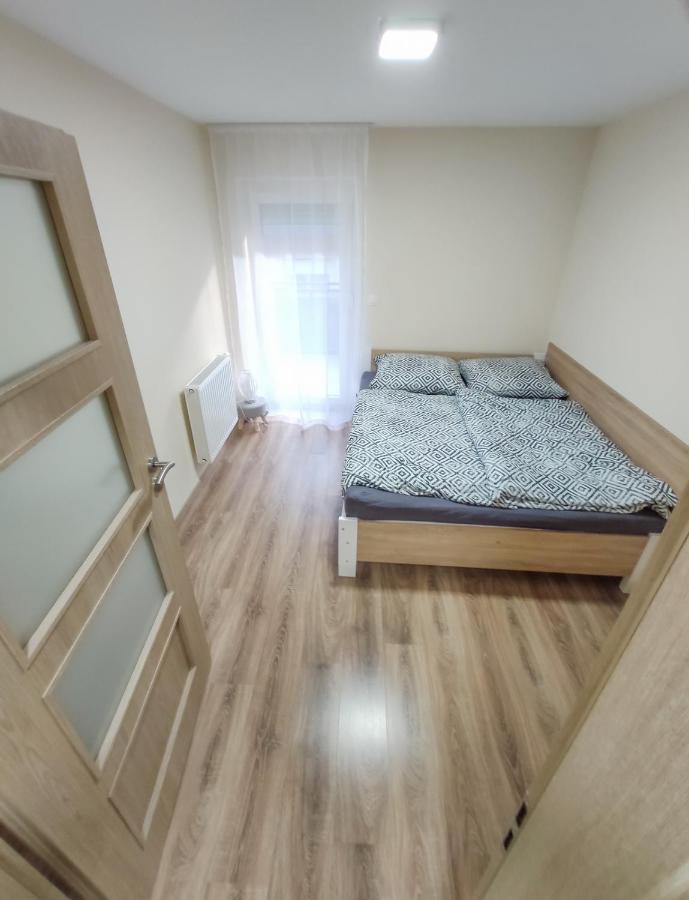 Trika Apartman Sárvár Eksteriør billede