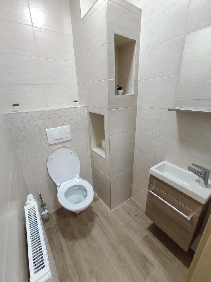 Trika Apartman Sárvár Eksteriør billede